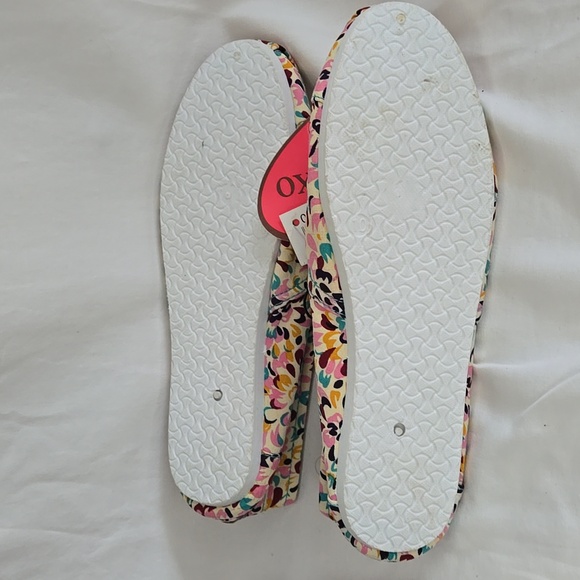 *New* with tags XOXO slip on size 10 - Picture 2 of 5